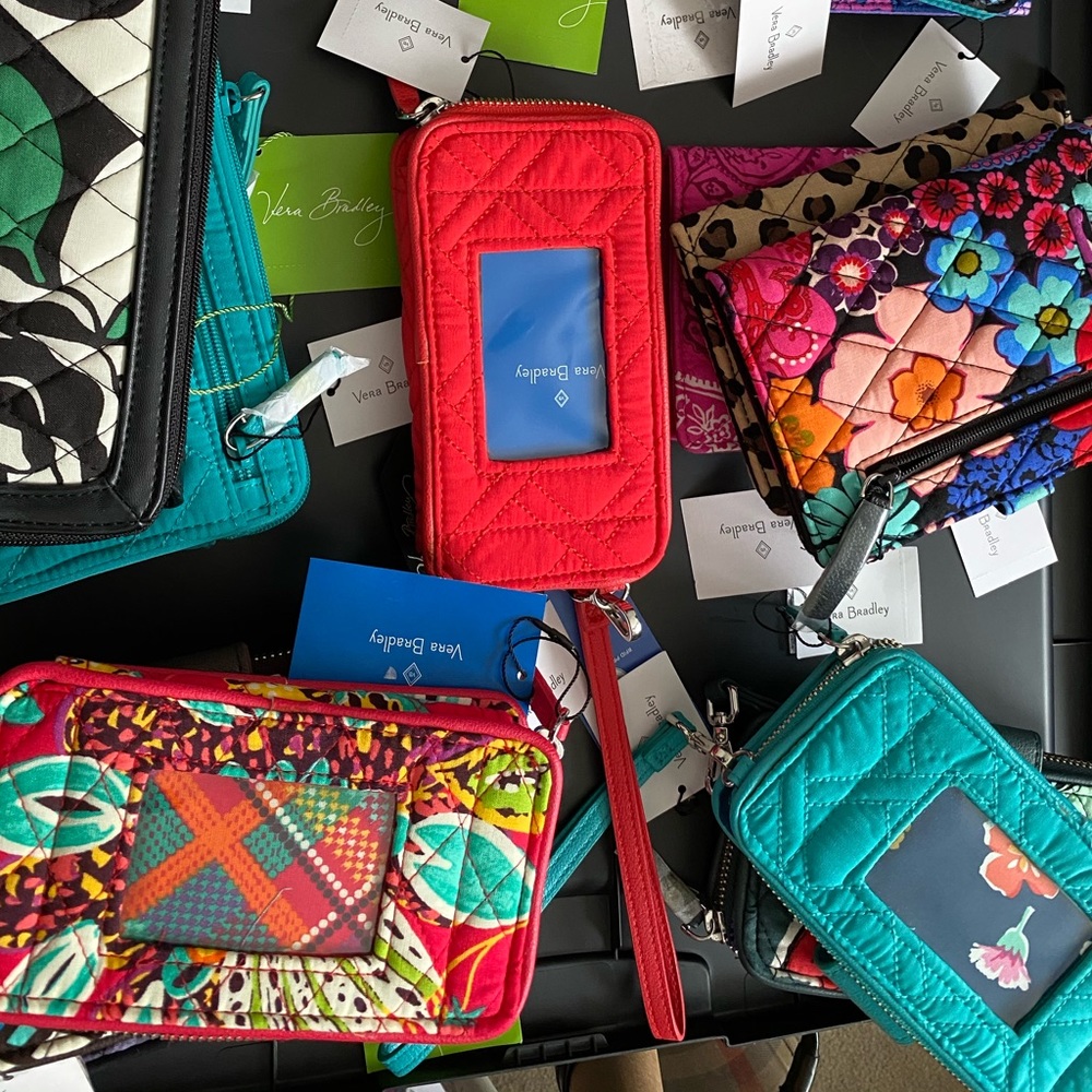 FIRM NWT Vera Bradley MYSTERY BOX VALUED UP TO 100.00 ‼️ - Picture 4 of 15